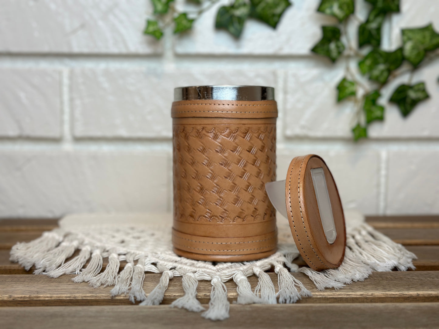 Tall Round Yerba Mate Container Leather | Yerbera | Azucarera