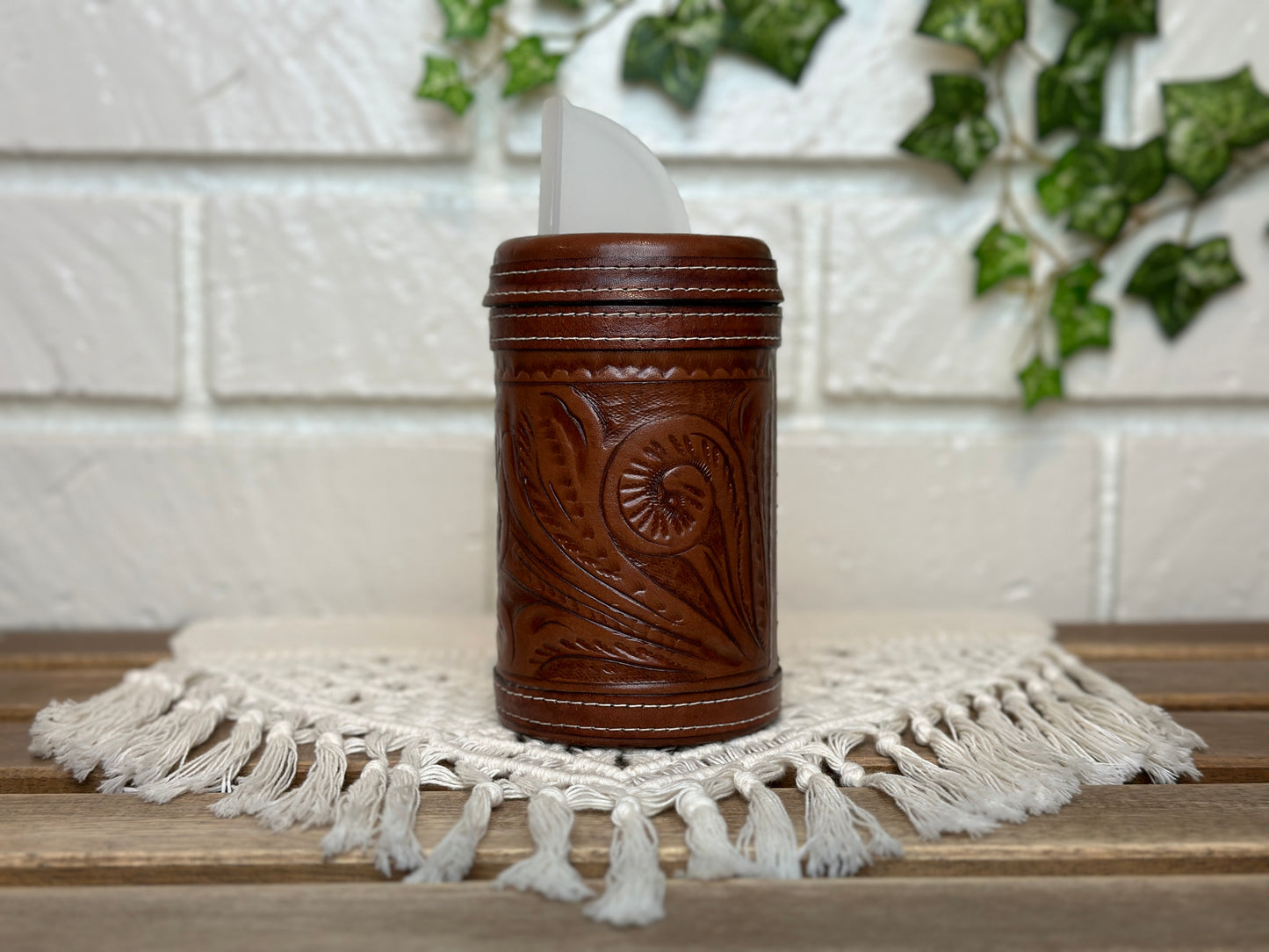 Tall Round Yerba Mate Container Leather | Yerbera | Azucarera